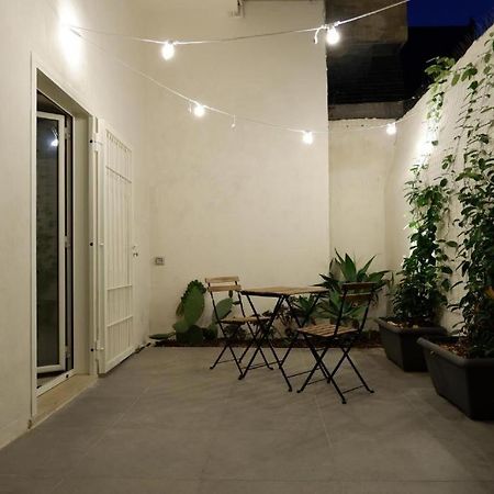 Dante'S Patio Daire Bari Dış mekan fotoğraf